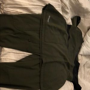 Green greys anatomy scrub set.